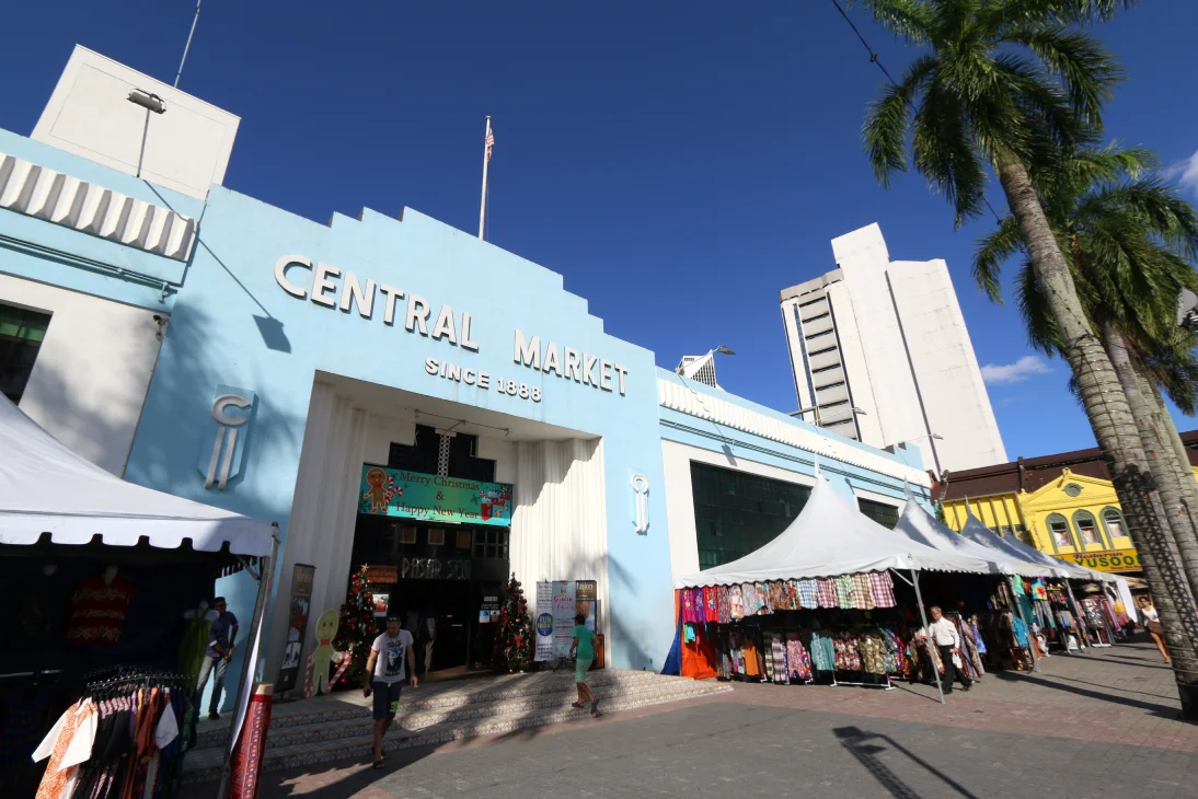 Shopping at Central Market, KL Near a 馬來西亞 酒店 (Malaysia hotel)