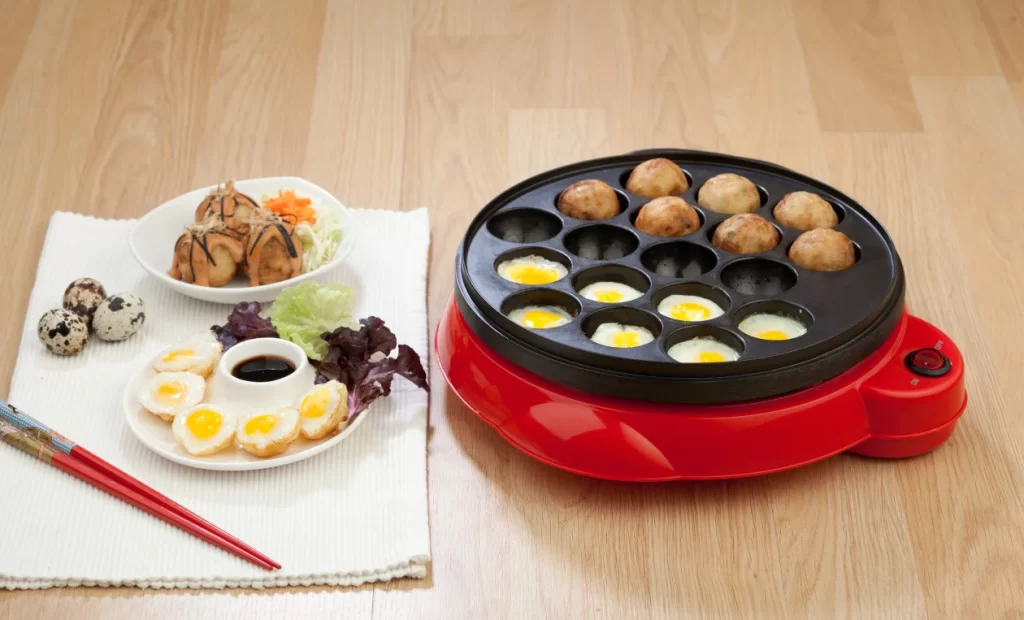 Buying Takoyaki-Themed Kitchenware Near Hotel di Osaka